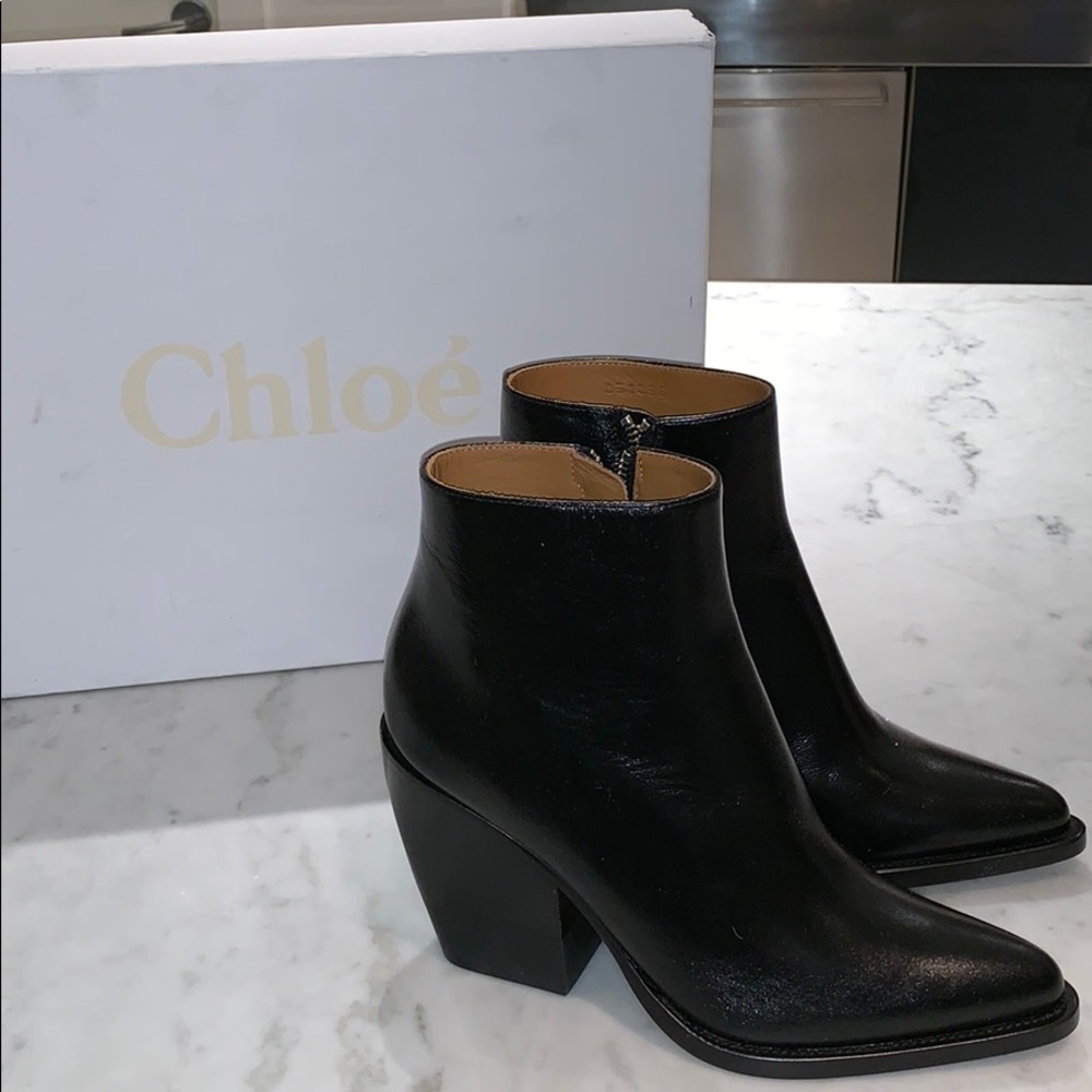 CHLOE Rylee 90MM Block Heel Western Booties